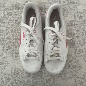 Puma Kid’s Sneakers, White w/ Pink Detail, Size 6C